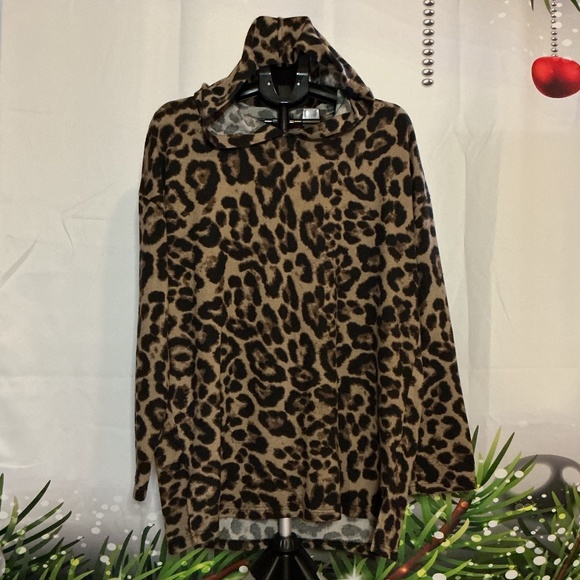 Mainstrip Hoodie - Picture 1 of 2